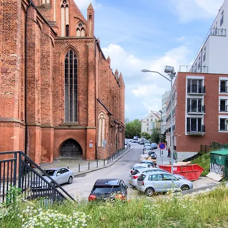 In - River House * シュチェチン