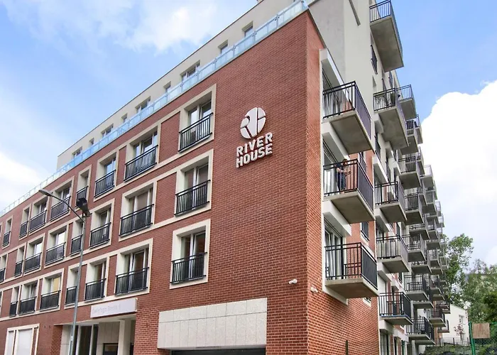 In - River House アパートホテル