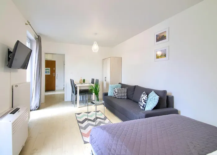 In - River House アパートホテル