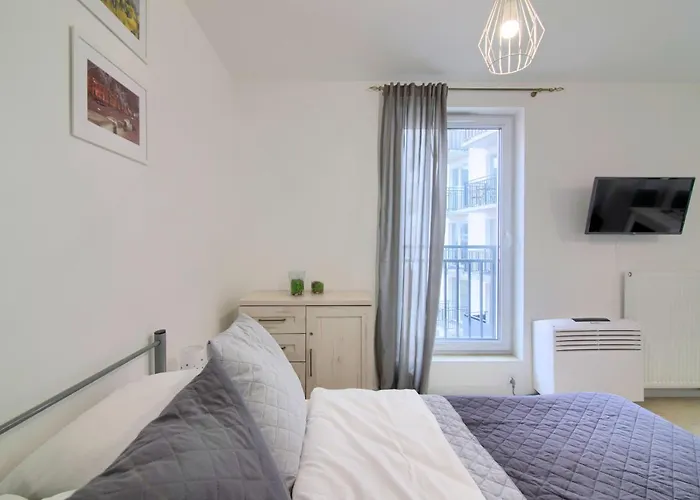 アパートホテル In - River House