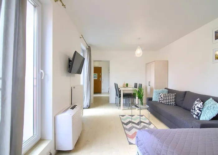 Hotel apartamentowy In - River House